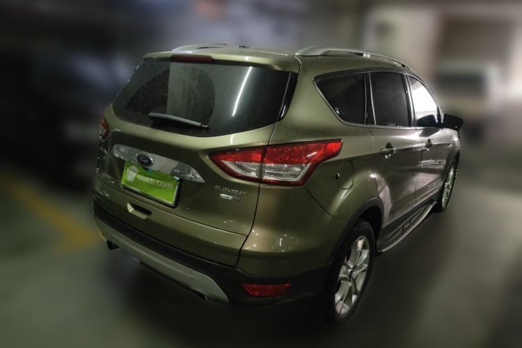 Used Ford Kuga 2015 2.0L GTDi Four-Wheel-Drive Sport Model Rear Right 45 Deg
