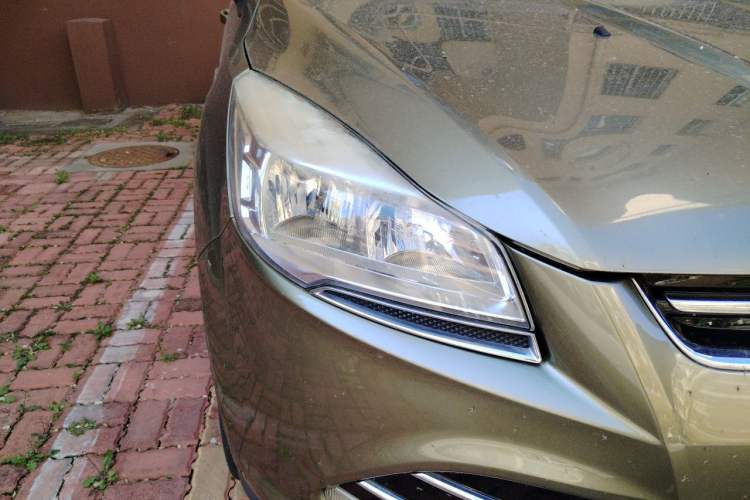 Used Ford Kuga 2015 1.5L GTDi Two-Wheel Drive Fashion Edition Right Front Headlight