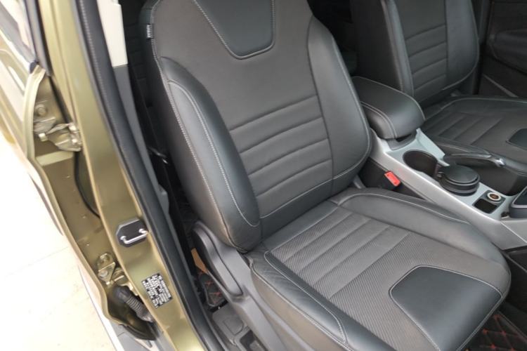 Used Ford Kuga 2015 1.5L GTDi Two-Wheel Drive Fashion Edition Right Front Seat