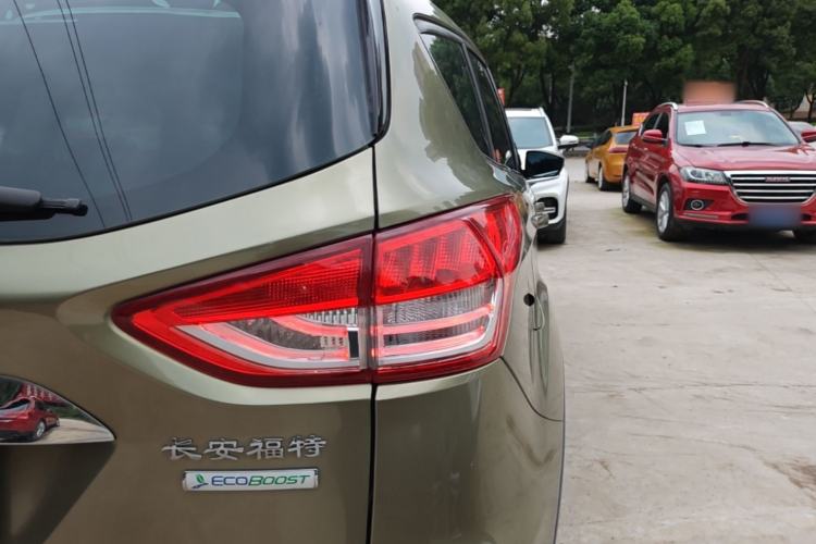 Used Ford Kuga 2015 1.5L GTDi Two-Wheel Drive Fashion Edition Right Rear Taillight