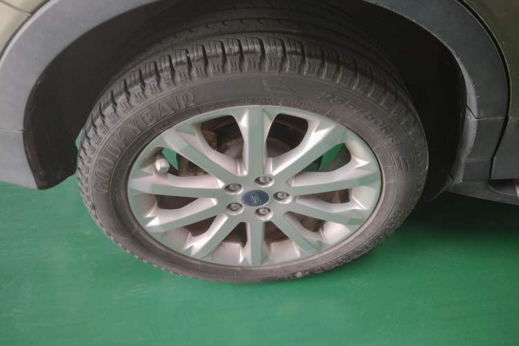 Used Ford Kuga 2015 1.5L GTDi Two-Wheel Drive Fashion Edition Right Rear Wheel Hub