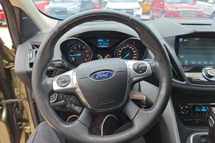 Used Ford Kuga 2015 1.5L GTDi Two-Wheel Drive Fashion Edition Steering Wheel