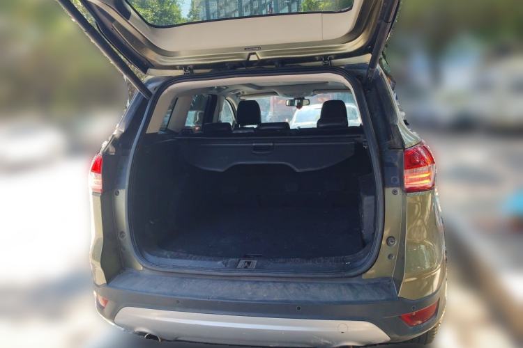Used Ford Kuga 2015 2.0L GTDi Four-Wheel Drive Elite Model Trunk