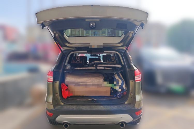 Used Ford Kuga 2015 1.5L GTDi Two-Wheel-Drive Comfort Model Trunk