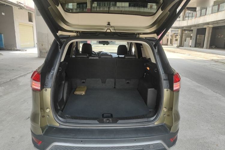 Used Ford Kuga 2015 1.5L GTDi Four-Wheel-Drive Elite Model Trunk
