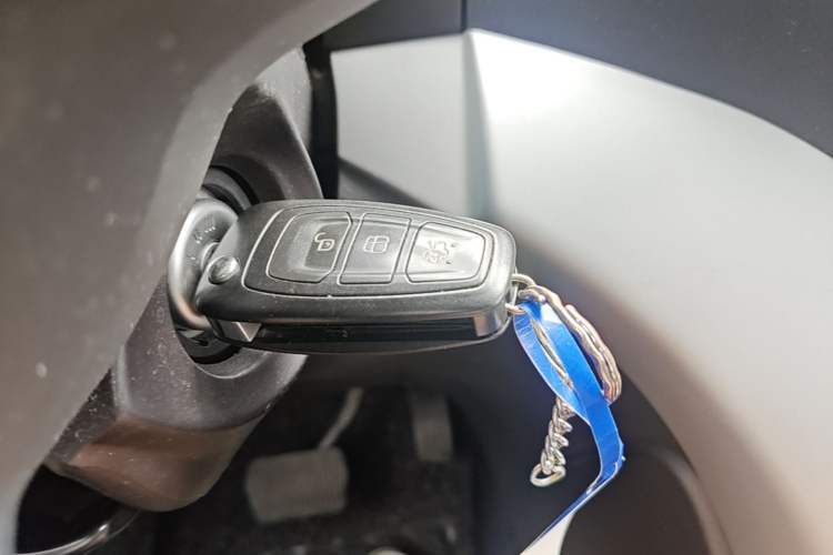 Used Ford Kuga 2015 1.5L GTDi Two-Wheel Drive Fashion Edition Vehicle Key