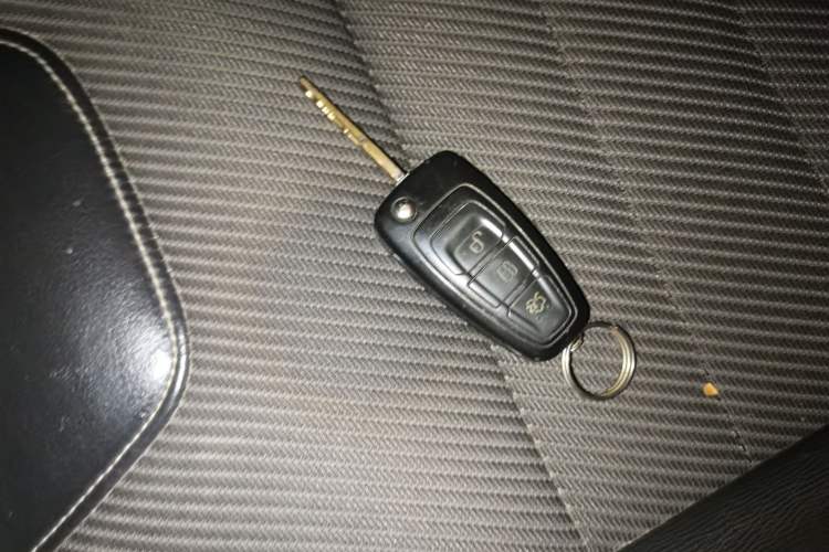 Used Ford Kuga 2015 1.5L GTDi Two-Wheel Drive Fashion Edition Vehicle Key