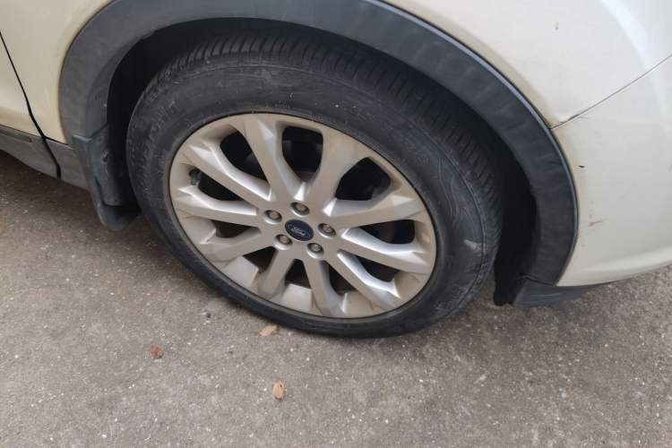Used Ford Kuga 2016 ZhiXing Limited Edition 1.5L GTDi Two-Wheel Drive Fashion Model Right Front Wheel Hub