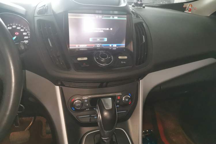 Used Ford Kuga 2016 ZhiXing Limited Edition 1.5L GTDi Two-Wheel Drive Fashion Model Audio And AC Panel