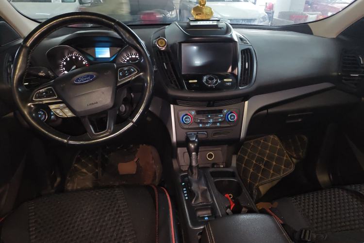 Used Ford Kuga 2017 EcoBoost 180 Two-Wheel-Drive Tiger Leap Model Center Console