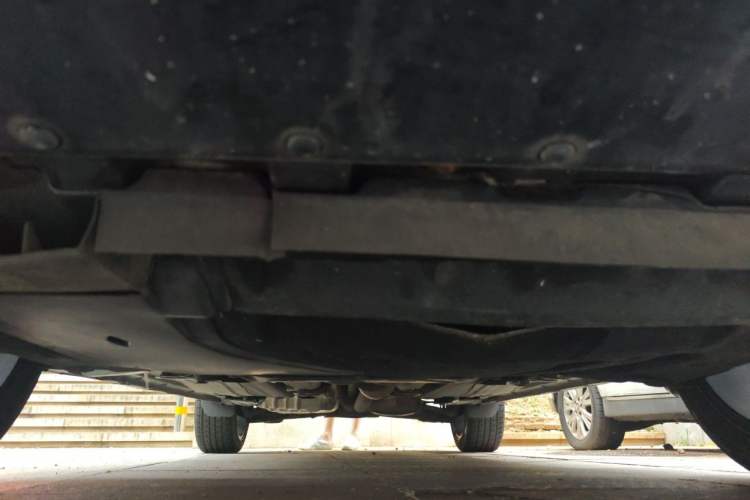 Used Ford Kuga 2017 EcoBoost 245 Four-Wheel-Drive Sport Model Chassis Front