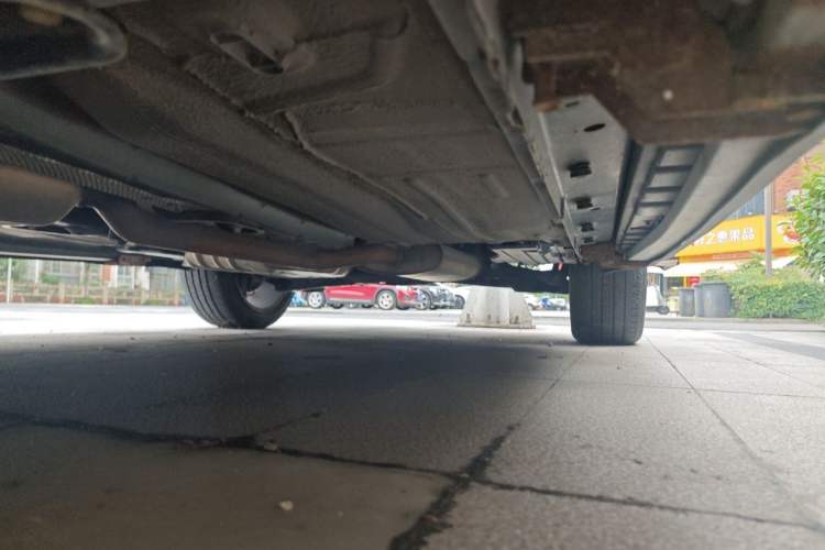 Used Ford Kuga 2017 EcoBoost 245 Four-Wheel-Drive Sport Model Chassis Front Left