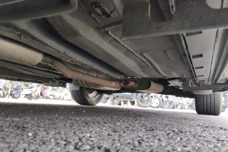 Used Ford Kuga 2017 EcoBoost 180 Two-Wheel-Drive Tiger Leap Model Chassis Front Left