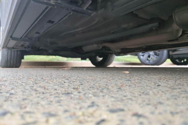 Used Ford Kuga 2017 EcoBoost 180 Two-Wheel-Drive Platinum Edition Chassis Rear Left