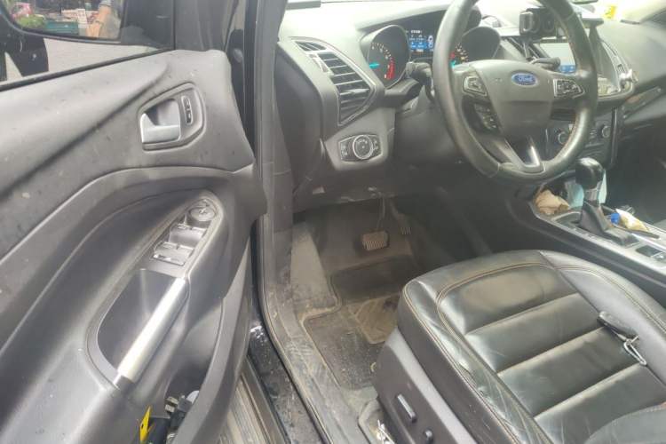 Used Ford Kuga 2017 EcoBoost 245 Four-Wheel-Drive Sport Model Driver Seat