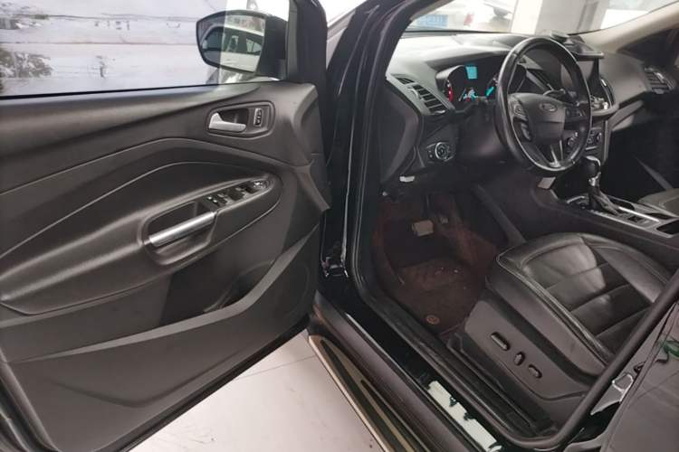 Used Ford Kuga 2017 EcoBoost 245 Four-Wheel Drive Platinum Edition Driver Seat