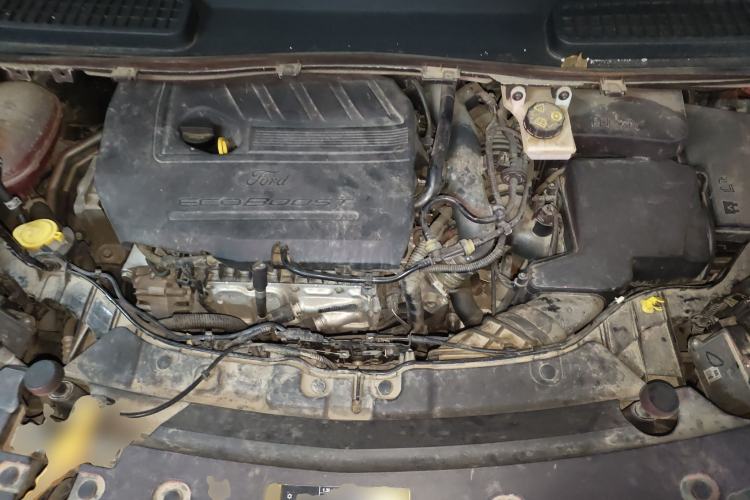 Used Ford Kuga 2017 EcoBoost 180 Two-Wheel-Drive Tiger Leap Model Engine Bay