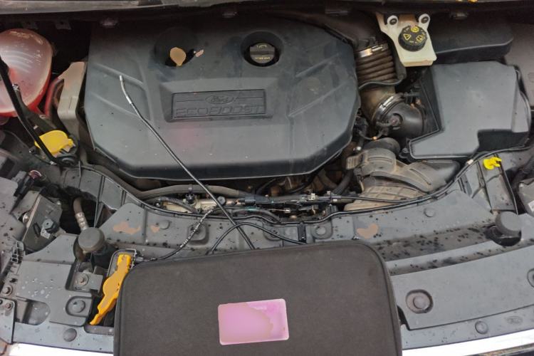 Used Ford Kuga 2017 EcoBoost 245 Four-Wheel-Drive Sport Model Engine Bay