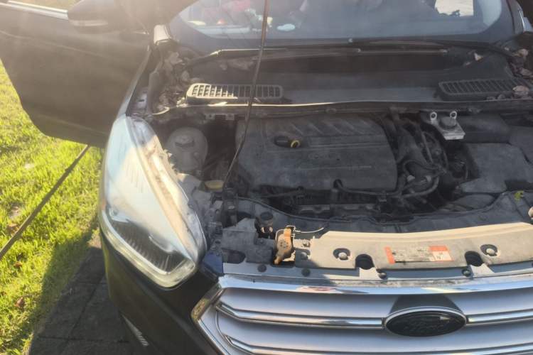 Used Ford Kuga 2017 EcoBoost 180 Two-Wheel-Drive Elite Trim Engine Bay Right