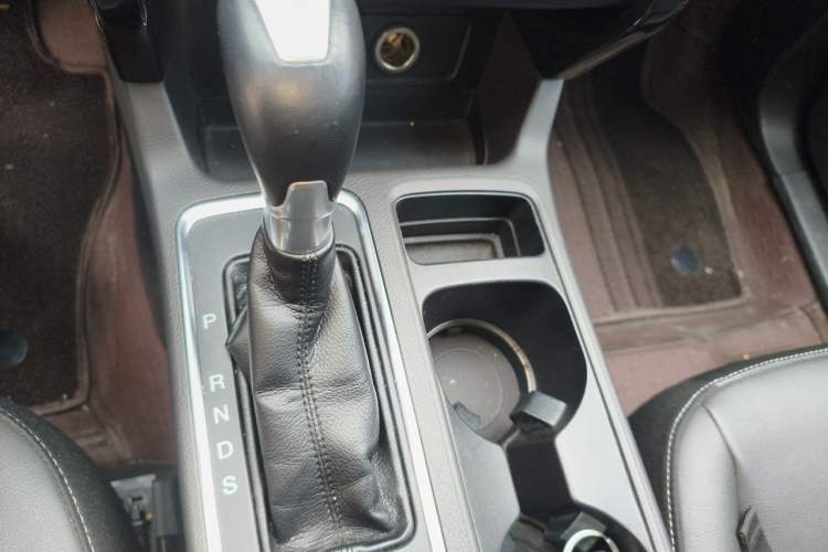 Used Ford Kuga 2017 EcoBoost 180 Four-Wheel Drive Luxury Wing Model Gear Lever
