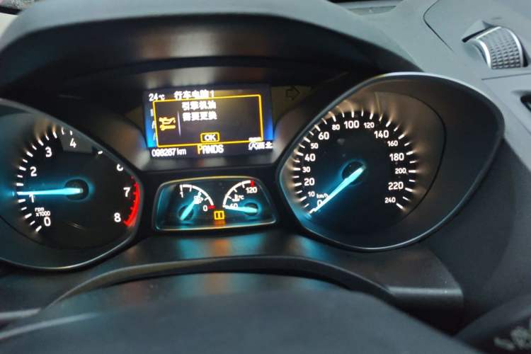 Used Ford Kuga 2017 EcoBoost 245 Four-Wheel-Drive Sport Model Instrument Cluster