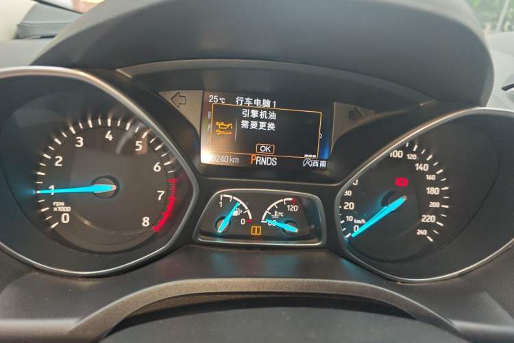 Used Ford Kuga 2017 EcoBoost 245 Four-Wheel-Drive Sport Model Instrument Cluster
