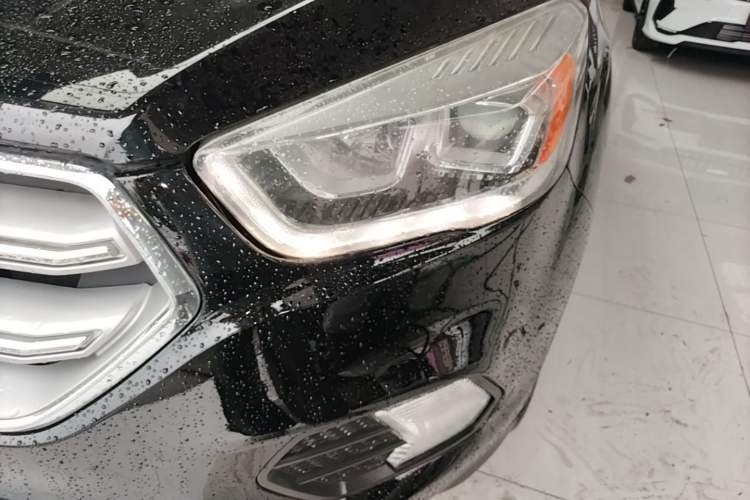 Used Ford Kuga 2017 EcoBoost 245 Four-Wheel Drive Platinum Edition Left Front Headlight