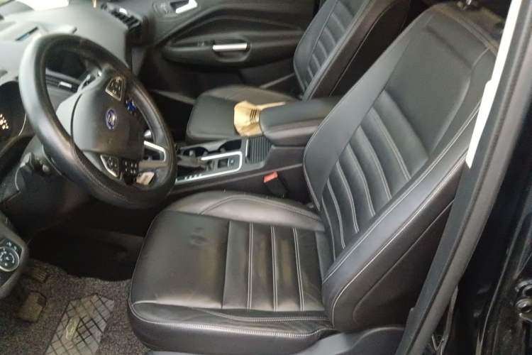 Used Ford Kuga 2017 EcoBoost 180 Two-Wheel-Drive Luxury Wing Edition Left Front Seat