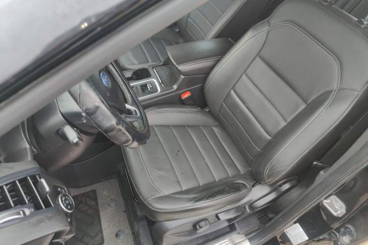 Used Ford Kuga 2017 EcoBoost 180 Two-Wheel-Drive Tiger Leap Model Left Front Seat