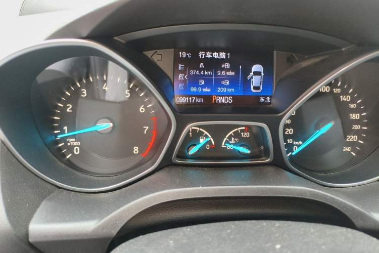 Used Ford Kuga 2017 EcoBoost 180 Four-Wheel Drive Luxury Wing Model Odometer Close Up