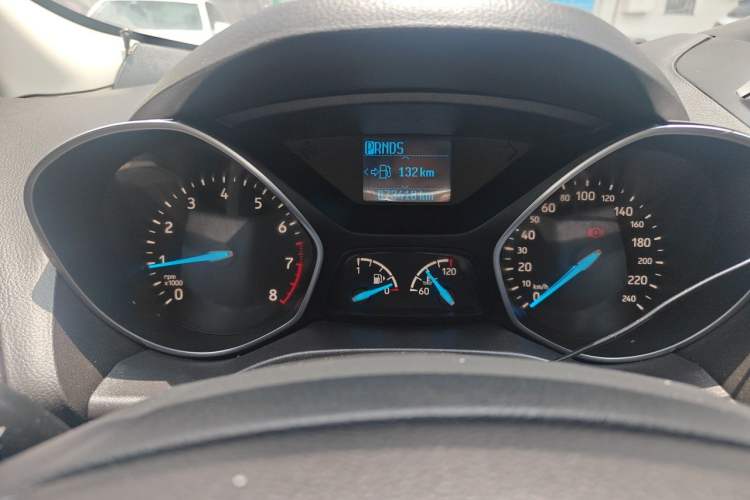 Used Ford Kuga 2017 EcoBoost 180 Two-Wheel-Drive Elite Trim Odometer Close Up