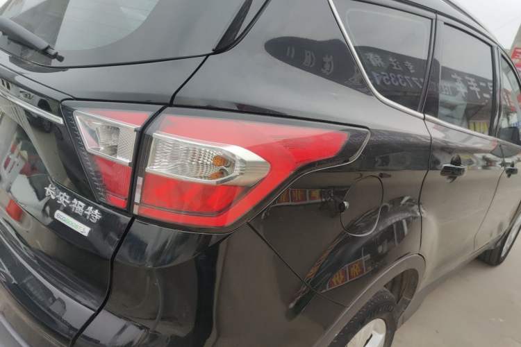 Used Ford Kuga 2017 EcoBoost 180 Two-Wheel-Drive Tiger Leap Model Right Rear Taillight