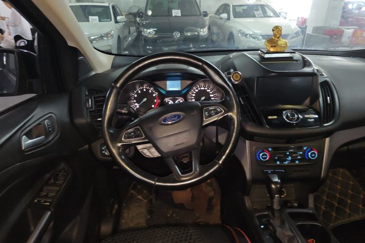 Used Ford Kuga 2017 EcoBoost 180 Two-Wheel-Drive Tiger Leap Model Steering Wheel
