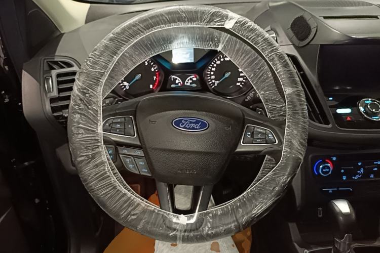 Used Ford Kuga 2017 EcoBoost 180 Two-Wheel-Drive Tiger Leap Model Steering Wheel