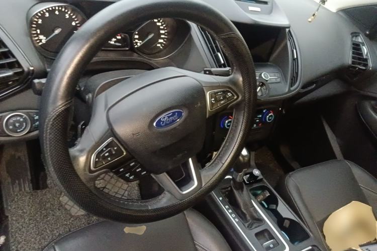 Used Ford Kuga 2017 EcoBoost 180 Two-Wheel-Drive Luxury Wing Edition Steering Wheel
