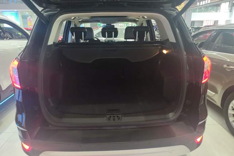 Used Ford Kuga 2017 EcoBoost 245 4x4 Prestige Edition Trunk