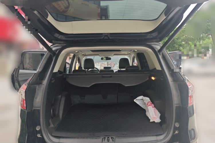 Used Ford Kuga 2017 EcoBoost 245 Four-Wheel-Drive Sport Model Trunk