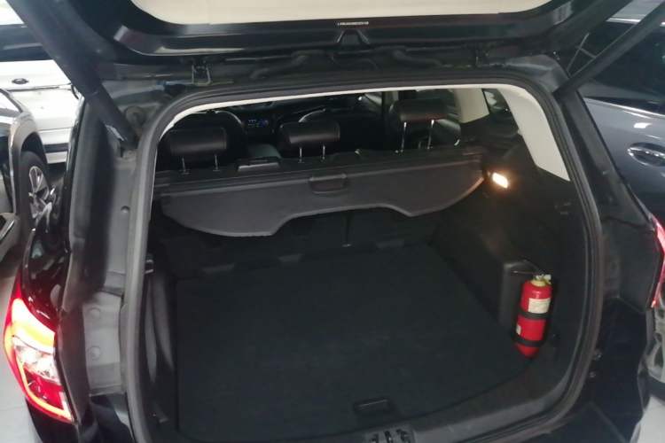 Used Ford Kuga 2017 EcoBoost 245 4x4 Prestige Edition Trunk