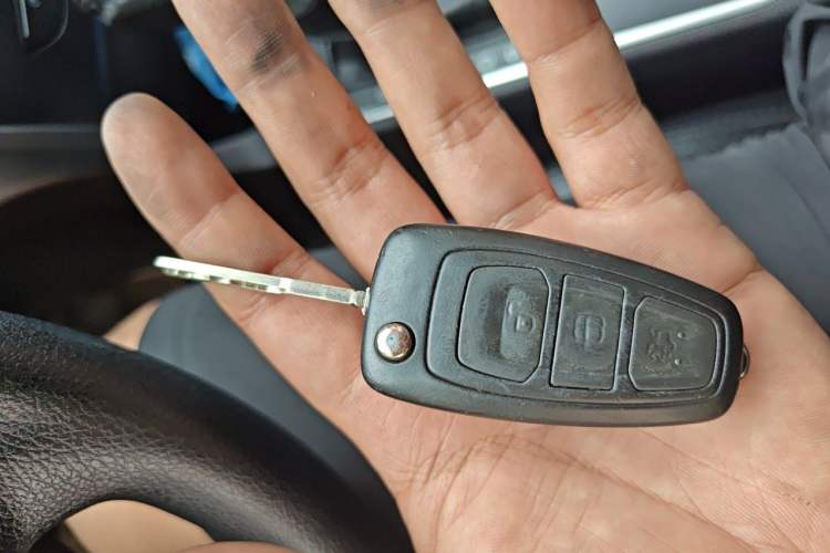 Used Ford Kuga 2017 EcoBoost 180 Two-Wheel-Drive Elite Trim Vehicle Key