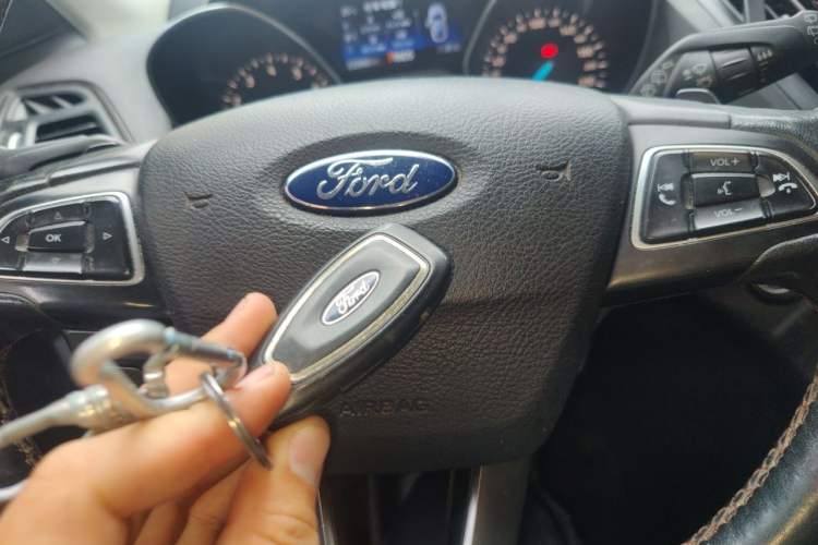 Used Ford Kuga 2017 EcoBoost 245 Four-Wheel-Drive Sport Model Vehicle Key