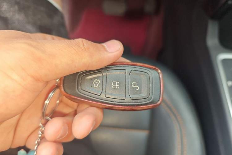 Used Ford Kuga 2017 EcoBoost 245 Four-Wheel-Drive Sport Model Vehicle Key