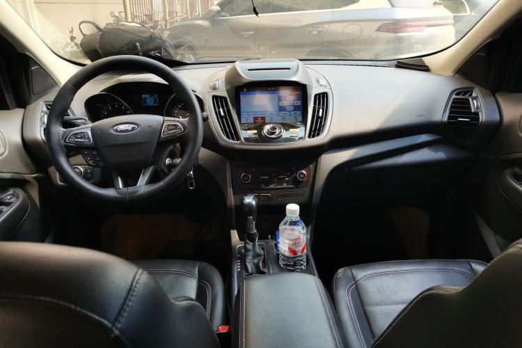 Used Ford Kuga 2017 EcoBoost 180 Two-Wheel-Drive Tiger Leap Model Center Console