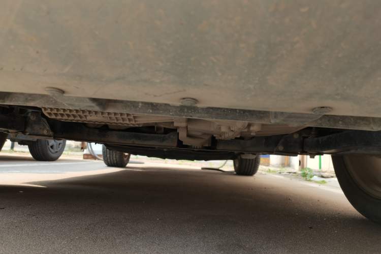 Used Ford Kuga 2017 EcoBoost 180 Two-Wheel-Drive Tiger Leap Model Chassis Front