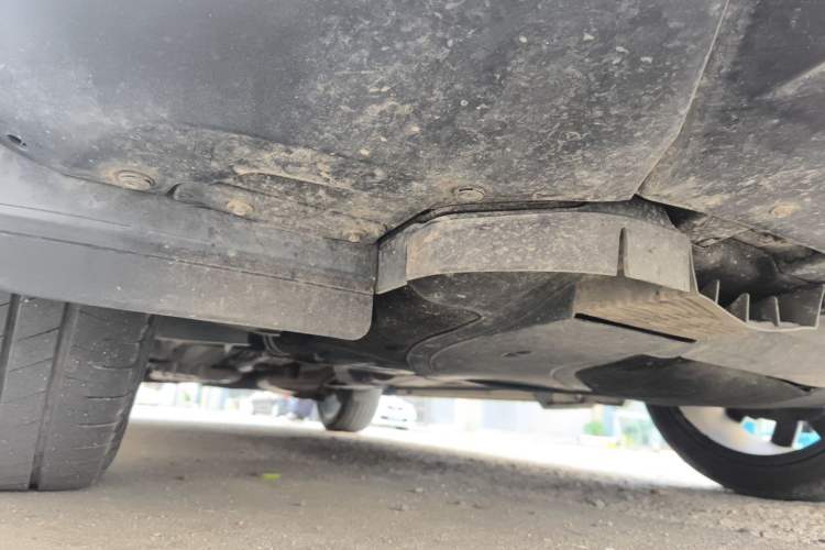 Used Ford Kuga 2017 EcoBoost 245 Four-Wheel-Drive Sport Model Chassis Front Right