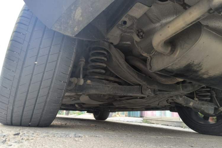 Used Ford Kuga 2017 EcoBoost 245 Four-Wheel-Drive Sport Model Chassis Rear Left