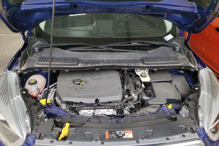 Used Ford Kuga 2017 EcoBoost 180 Two-Wheel-Drive Platinum Edition Engine Bay