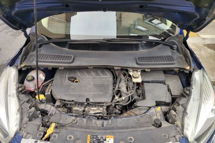 Used Ford Kuga 2017 EcoBoost 180 Four-Wheel Drive Luxury Wing Model Engine Bay