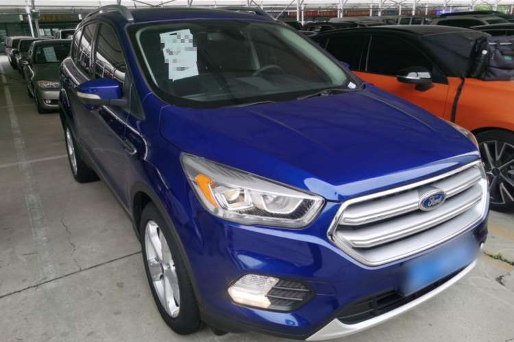 Used Ford Kuga 2017 EcoBoost 180 Two-Wheel-Drive Platinum Edition Exterior 2