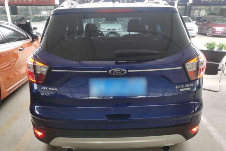 Used Ford Kuga 2017 EcoBoost 180 Two-Wheel-Drive Platinum Edition Exterior 4