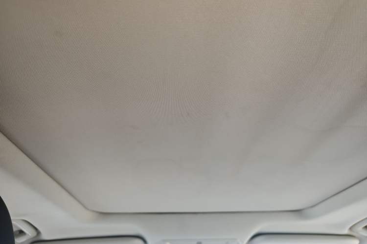 Used Ford Kuga 2017 EcoBoost 180 Two-Wheel-Drive Luxury Wing Edition Headliner